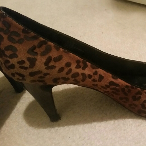 Shoes - Picture 2 of 3